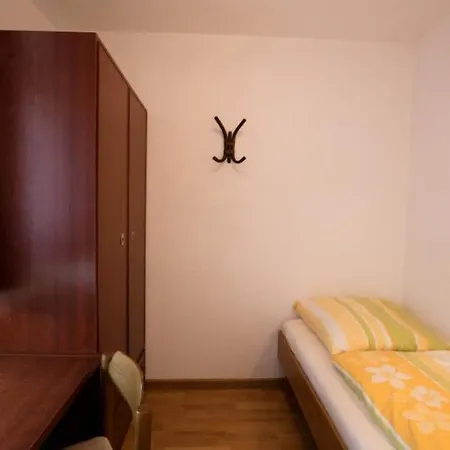 Berliner Hof App. 511 -strandallee 141 - *